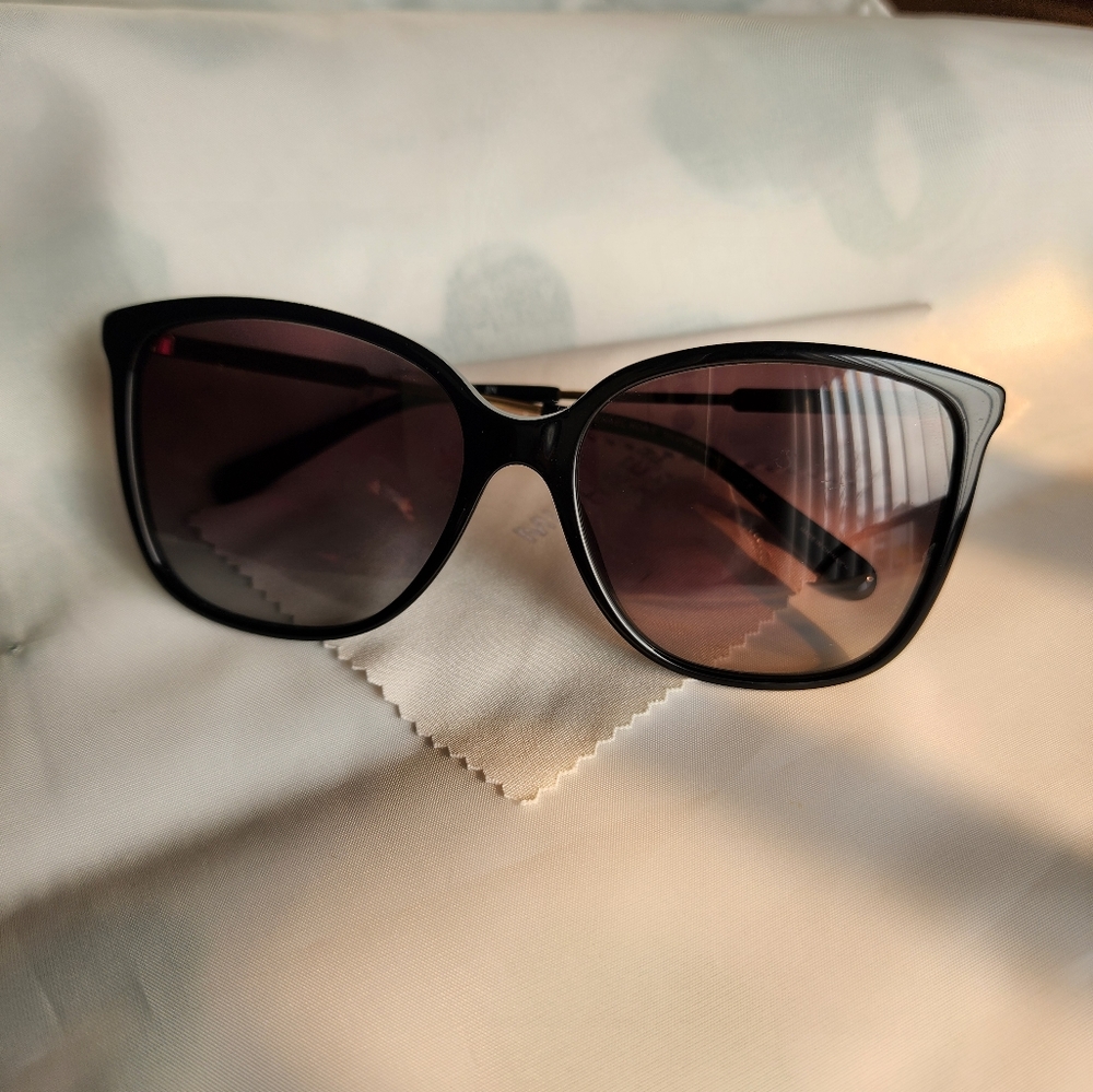 Michael Kors Sunglasses - Picture 5 of 9